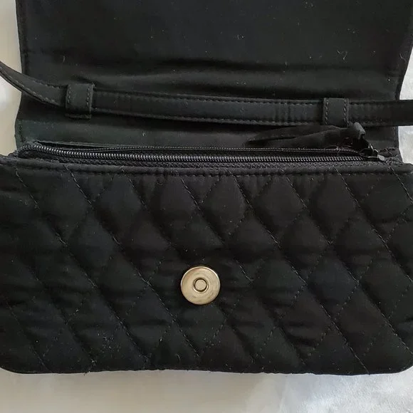 Small all black Vera Bradley bag~SALE - Picture 6 of 7